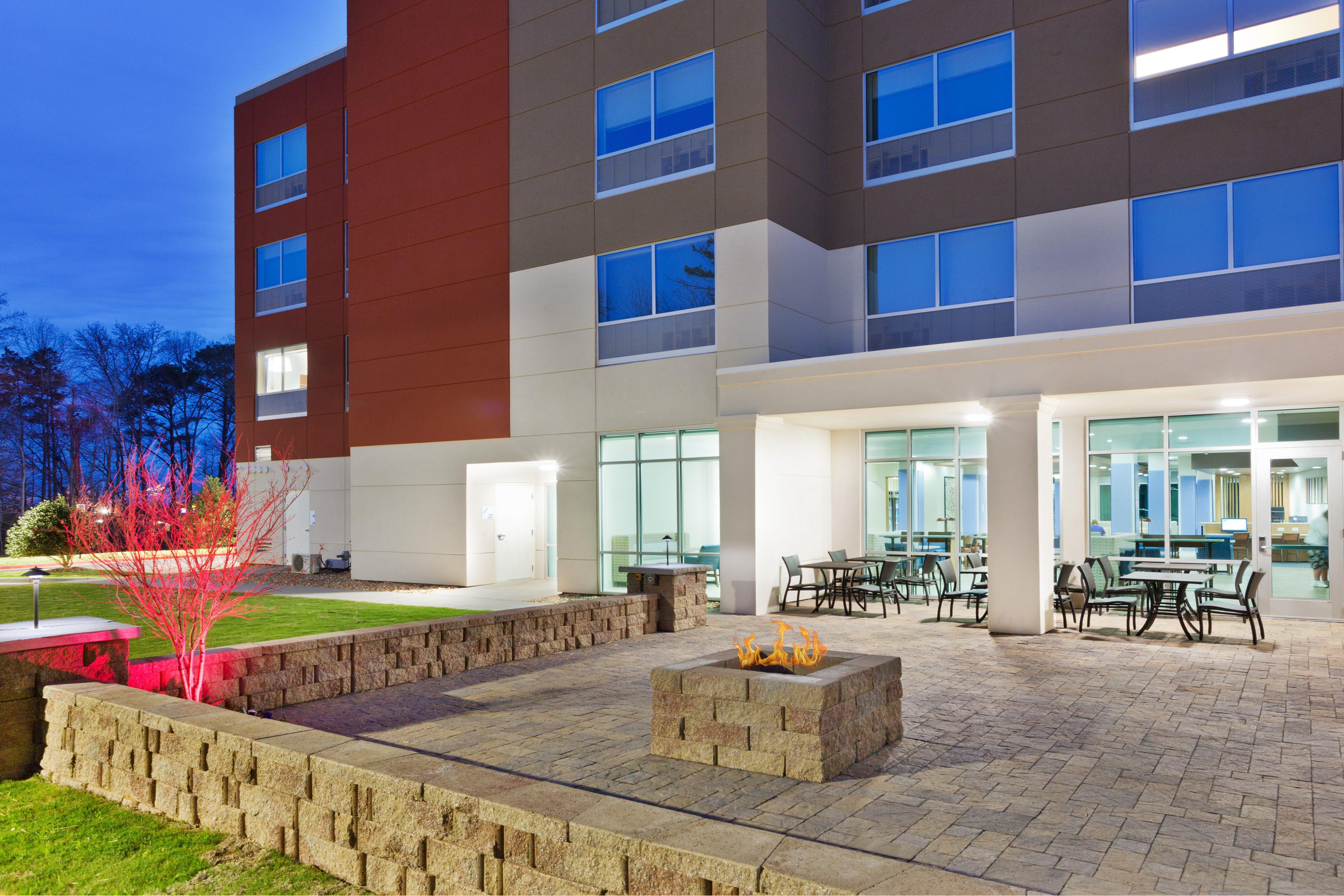 Holiday Inn Express & Suites - Cartersville By Ihg Kültér fotó